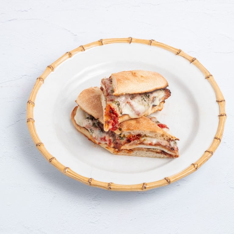 Deli Sandwiches: Fresh, Flavorful, and Filling